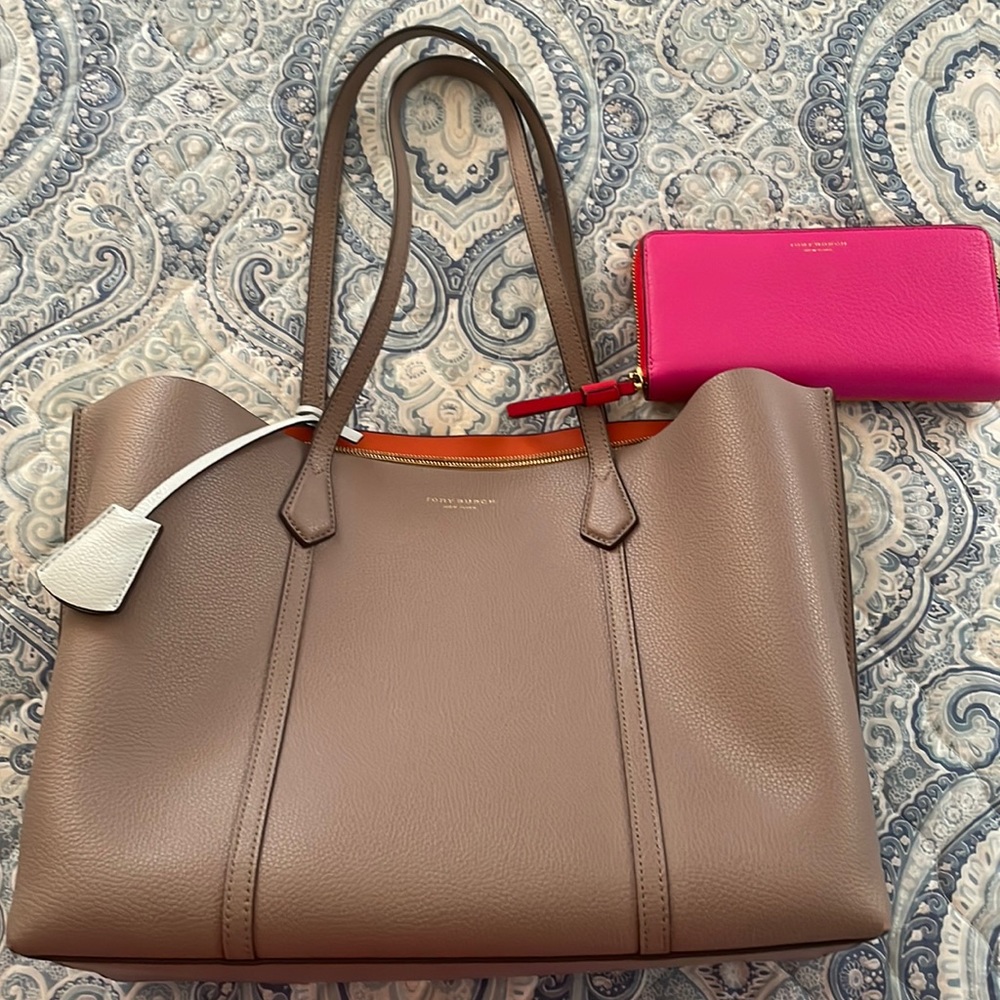 Tory Burch Shoulder Tote and coordinating wallet!